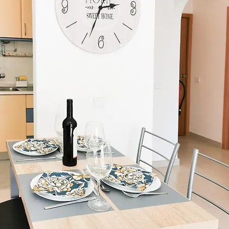 Panorama Rocha Capri Апартаменти *