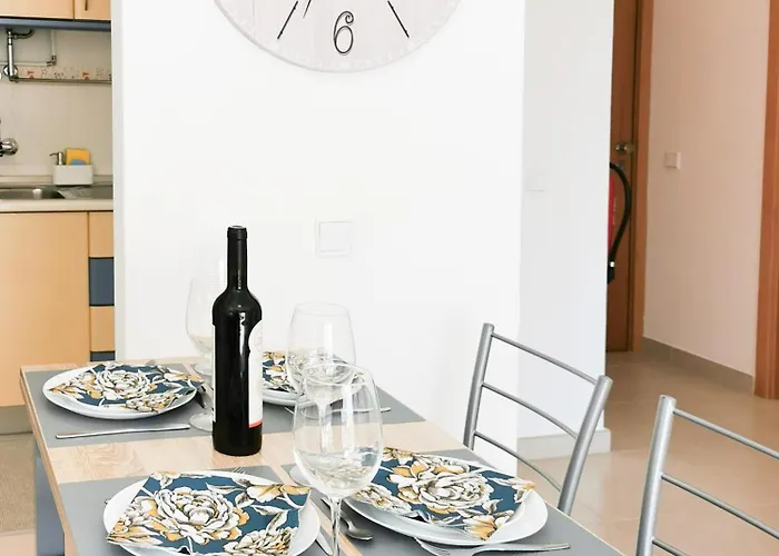 Panorama Rocha Capri 公寓 *